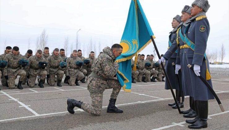 Kazakistan Ordusu 32 Yaşında